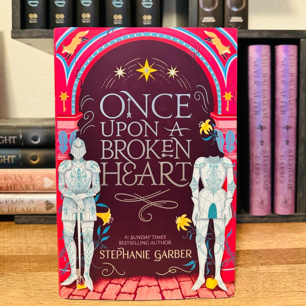 Fairyloot Exclusive Signed TBONA + OUABH + ACFTL by Stephanie Garber - Picture 3 of 15